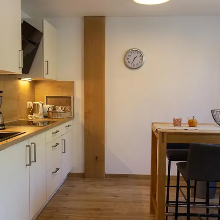 Hof Timmermann - Landhaus, Unten Apartment *